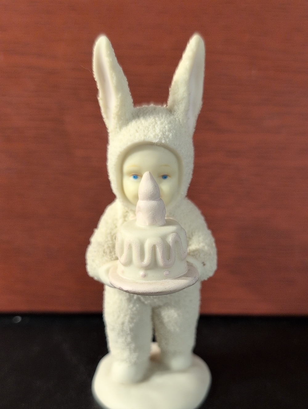 Snowbabies "Happy Birthday To You" Figurine